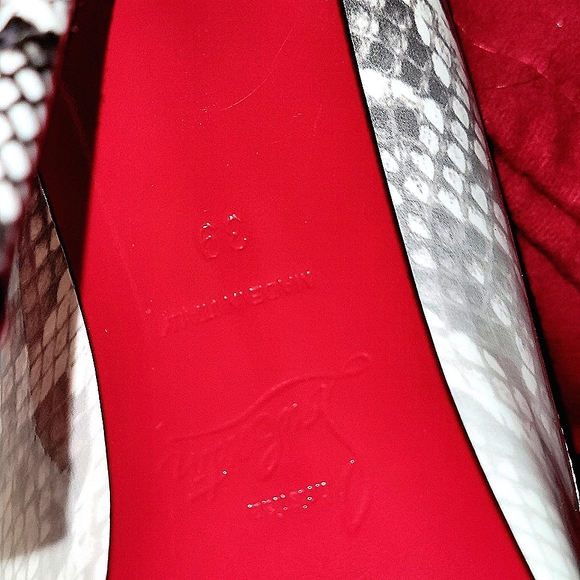 SPECIAL PRICE! 4 ONLY 2 DAYS! Authentic Christian Louboutin's Size 39/8 US - Picture 5 of 15